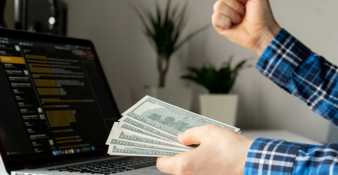 The Secret Side Hustles of Singapore: How to Earn on the Sly